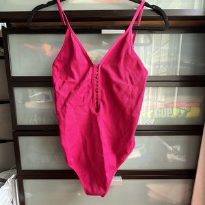 FOREVER 21 clasped front tank top bodysuit